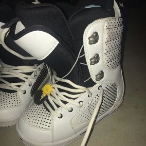 Burton snowboard boots - 8